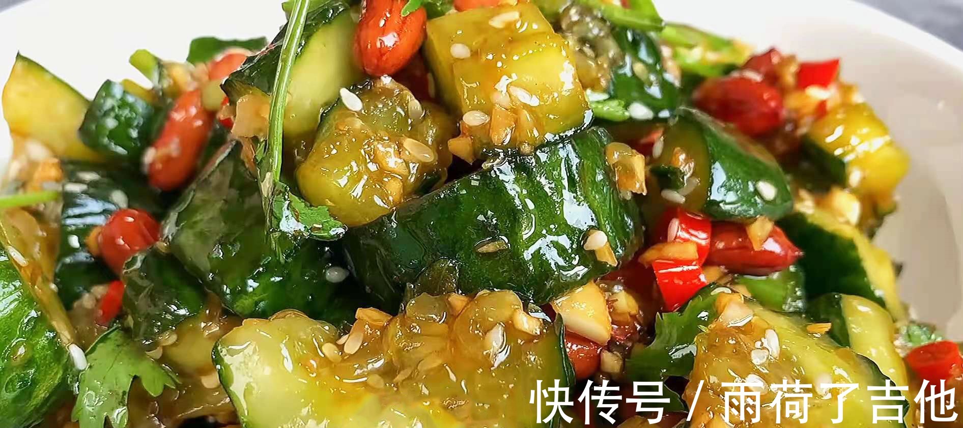 大蒜|三伏天吃什么，这几种食物不能少，价钱再贵，也要买给家人吃！