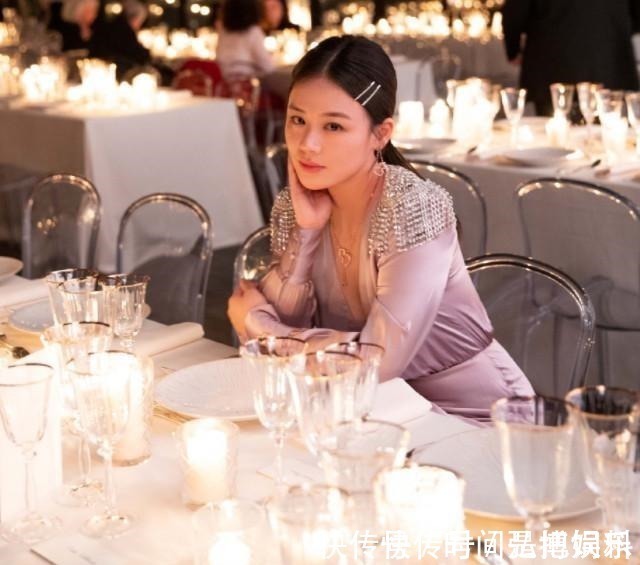 洛瑾!宠文她是王府唯一嫡女,出生时全城櫻花绽放,9个哥哥排队宠!