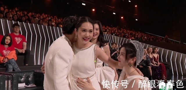 翻车|《乘风破浪的姐姐》直播夜翻车,观众不满成团结果