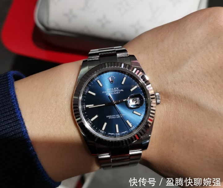 五铢链|30岁之前没喜欢过劳力士，35岁看中劳力士蓝盘日志