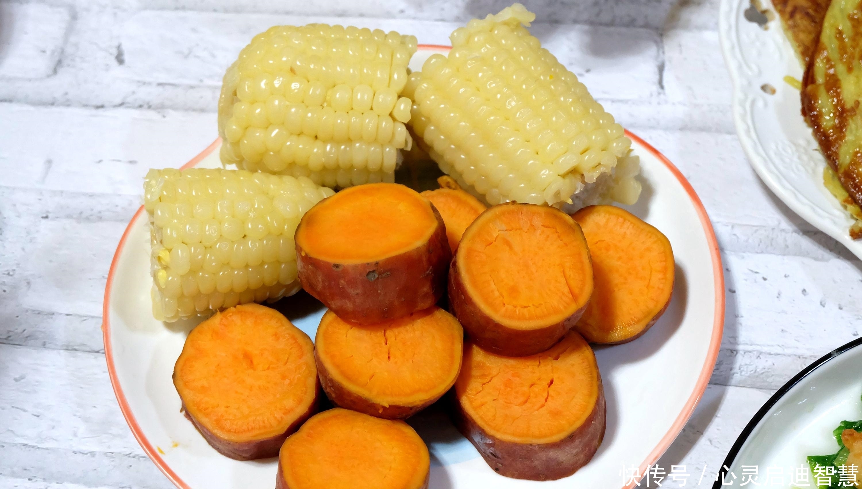 小学生假期早餐晒一晒,勤快妈妈换着花样做早餐,厨房神器用处大