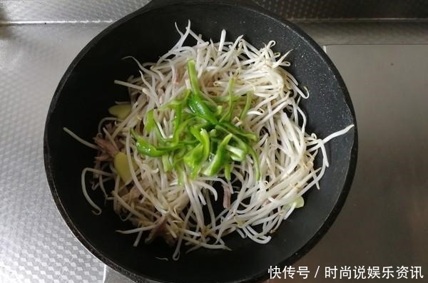 青椒和“它”是绝配,一周吃2次,提高免疫力,好吃不长胖!