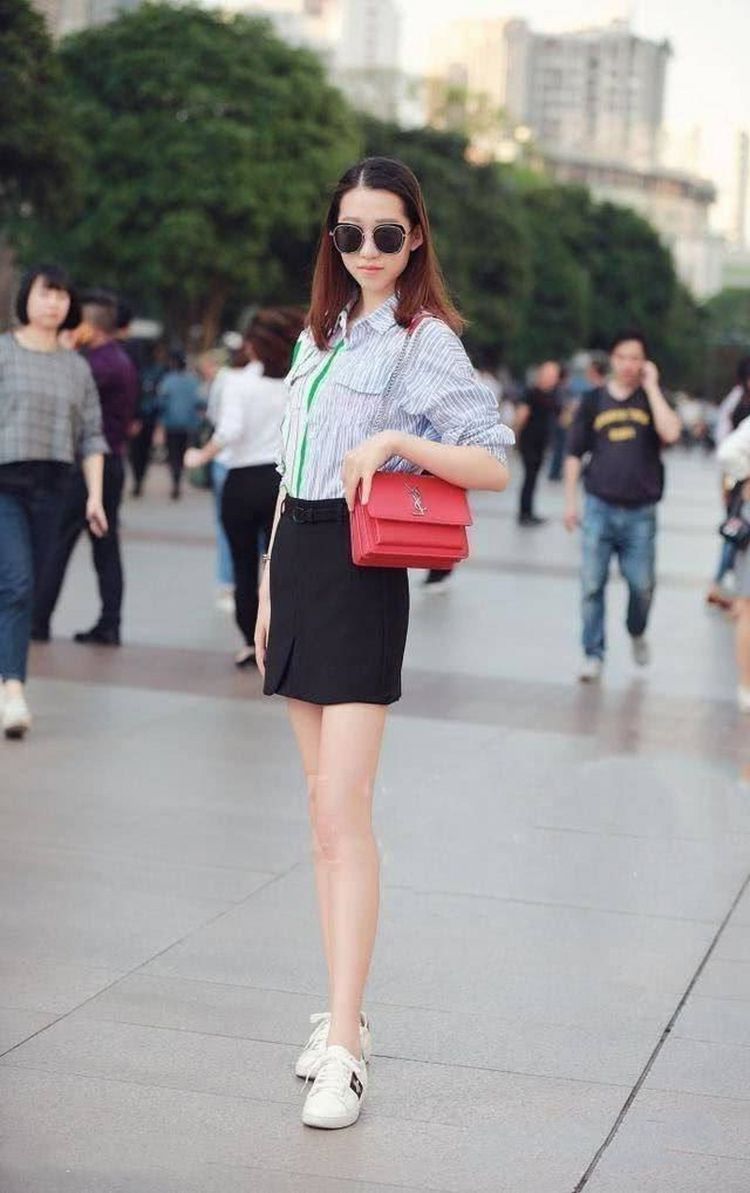 街拍|街拍旗袍，小姐姐继承了历史的美好