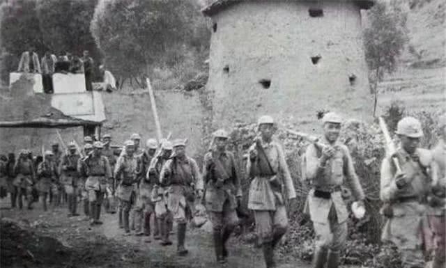 八路军|当年八路军借了她7000斤粮食，建国后，她宁愿饿死也不去要