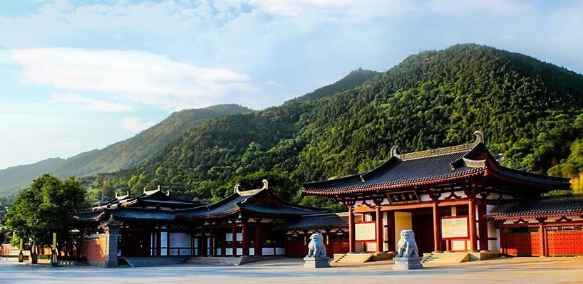 日语|如果日本源于我国秦朝,那么属于日语又起源于我国哪个民族呢?