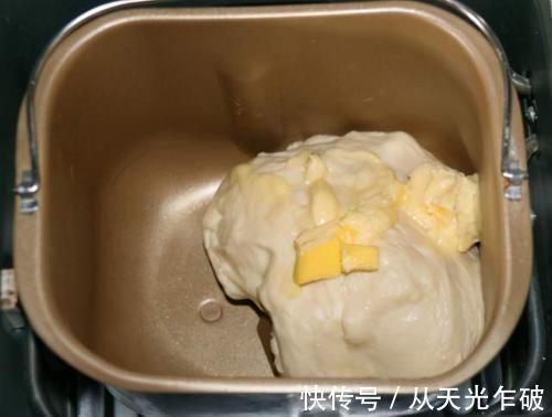 高筋面粉|比蛋糕简单比馒头好吃，简单一卷就能吃，松软又香甜，孩子超爱吃
