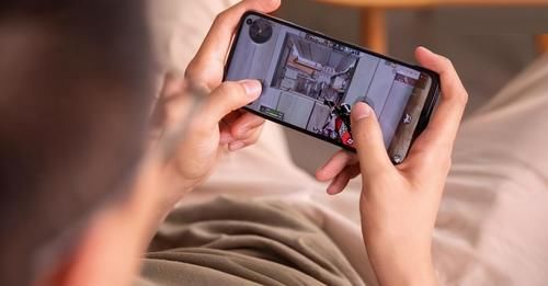 至尊纪念版|三款144Hz刷新率中端机,谁说只有旗舰机才配拥有?