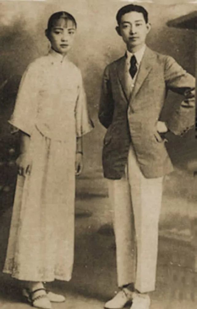 小传|孟小冬小传:与梅兰芳游龙戏凤,被杜月笙明媒正娶的反串“冬皇”