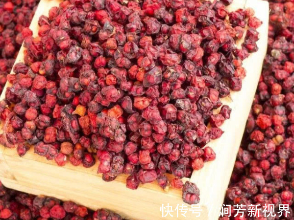 肾强精神棒|这4物泡水喝,牛鞭也比不了,男人每天喝1口,肾强精神棒!