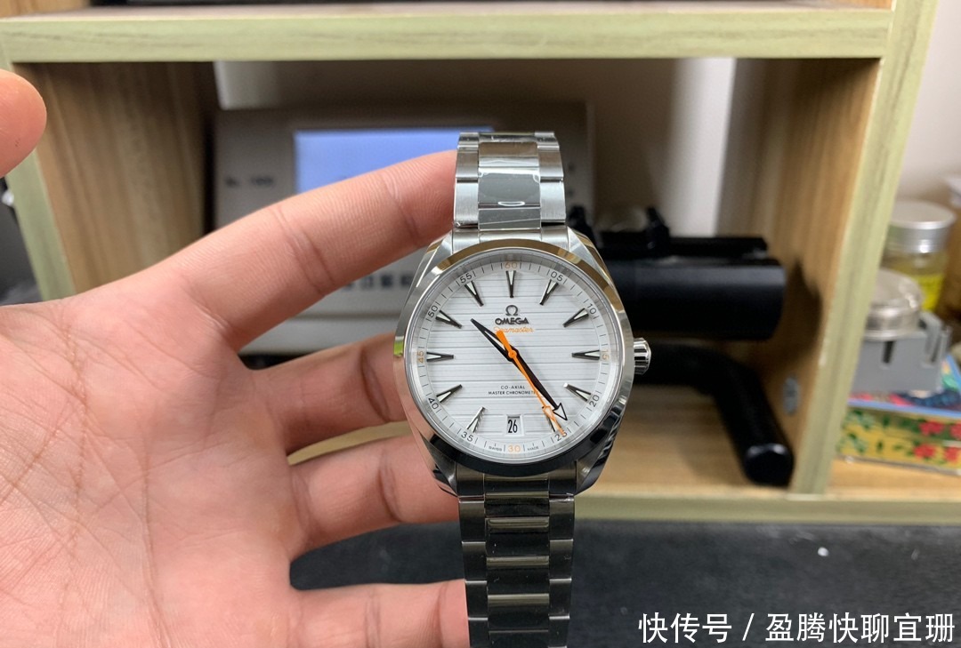 当家花旦|欧米茄必买的两款海马潜水表，经典中的经典