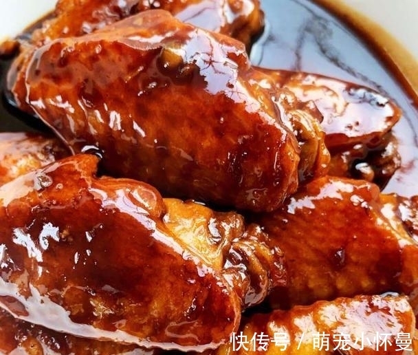 家里神兽送走后，黄磊喝着小酒悠闲自在做美食，网友：闻到香味了