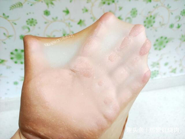 辫子面包容易断筋，自打用了这办法，每次做都成功而且拉丝效果好