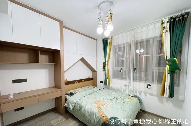 背景墙|高颜值的新房终于入住,电视墙非常大气,儿童房床头打柜子很实用!