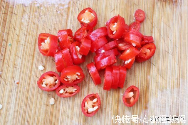 保存香菜不用放冰箱,也别晒干,教您一招,放一个月都不坏