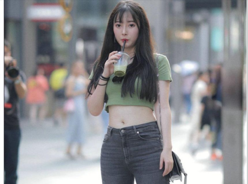 小姐姐甜美可爱的长相,还有灵动的眼睛