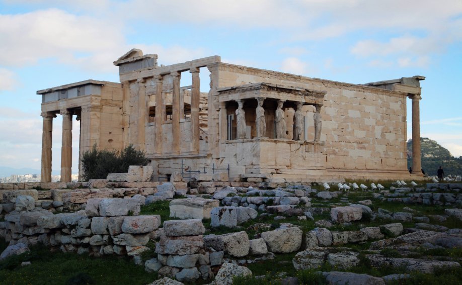 老年|中国人的海外根据地,每年20万游客旅游,街头遍布中文广告