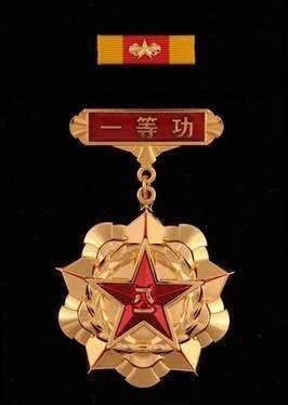 鬼子|抗日英雄一生获十次一等功，十二次二等功，却很少向家人提起