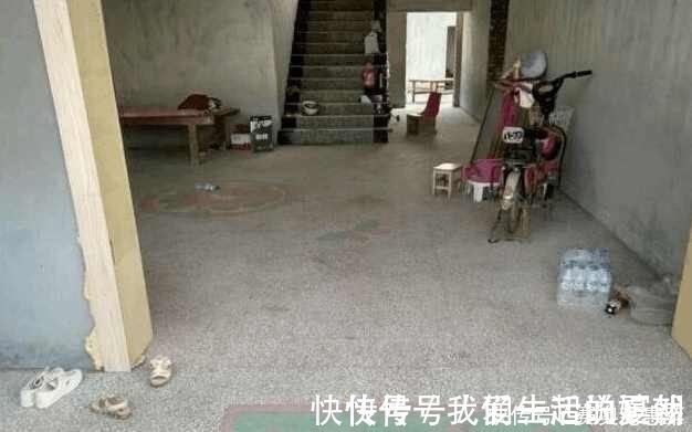 |表哥风光盖农村别墅,如今成全村人的笑话,都是面子惹的祸!