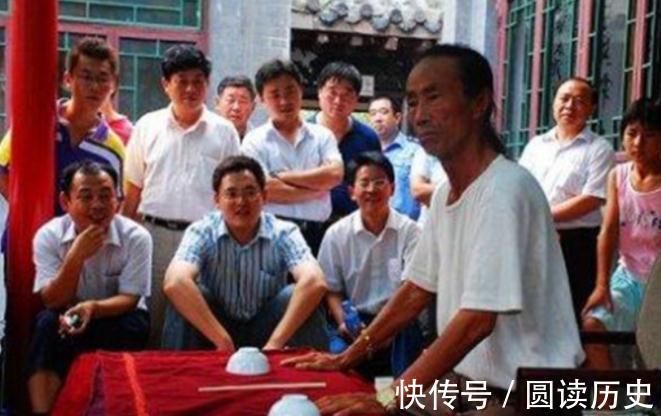 三仙|河北“鬼手”王保合:年近70岁,用3球2碗,为家乡赢李嘉诚4个亿