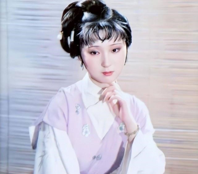 红楼梦春纤、雪雁、紫鹃,寓意黛玉一生三劫