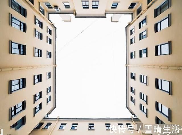 底层|有人说买房子，买底层的是傻子，买中层的是富人，买顶楼的是穷人