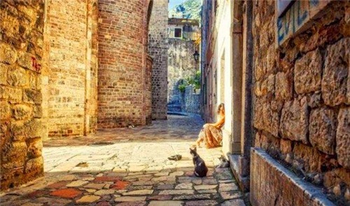 反法联盟战争|历史上最著名大胃王,一餐吃掉15人伙食,尸检时臭气熏天令人作呕