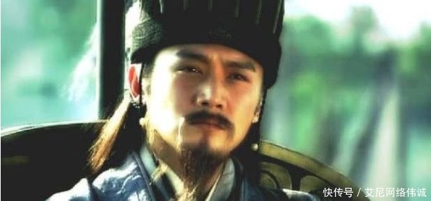 诸葛亮|刘伯温去挖诸葛亮的墓，看到碑上5字后直接腿软，磕一千响头