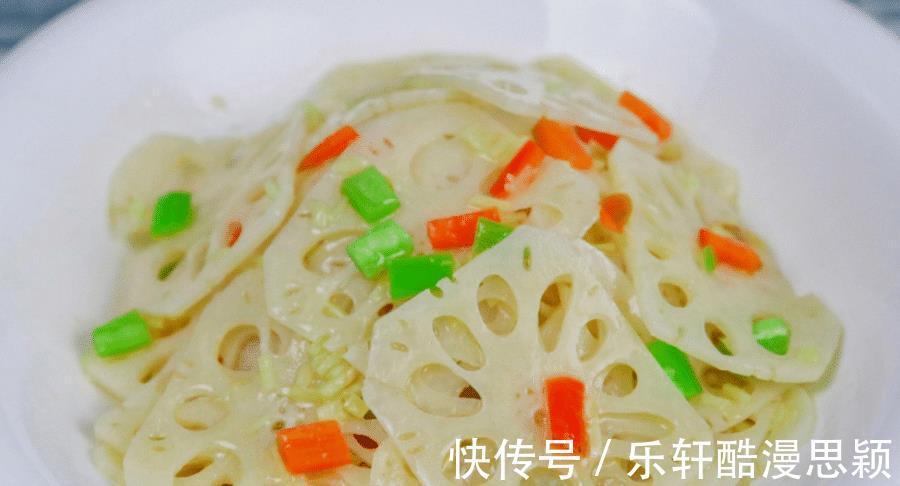 清炒莲藕,在焯水前多做一步,又香又脆不发黑
