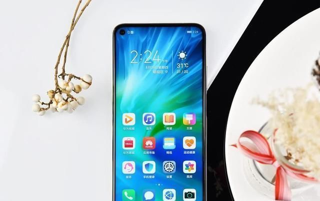 并非|华为最畅销的千元机并非荣耀,这部纯正血统的华为千元机销量大增