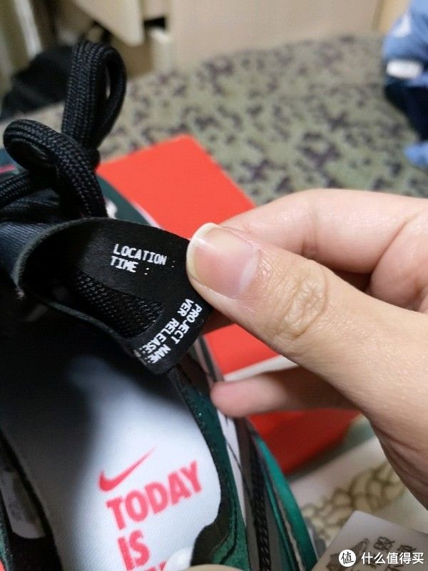  鞋面|肥仔王的鞋柜 篇十五：设计与性价比，可以得兼？Nike React Element 55 七夕特别款