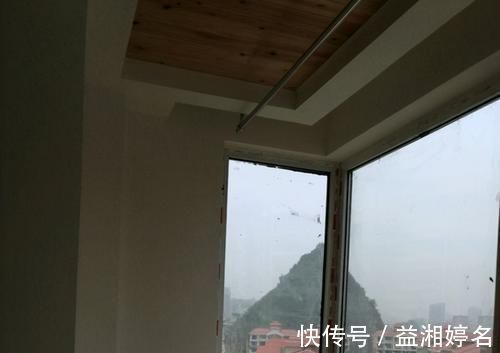 改造|6平方米阳台被老公用了两万改造，有各种新花样，邻居都来夸奖