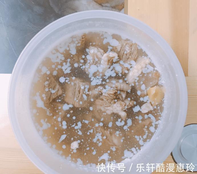 汤热|特色风味美食牛肉辣汤饭，又鲜又辣，好吃到汤汁都不剩