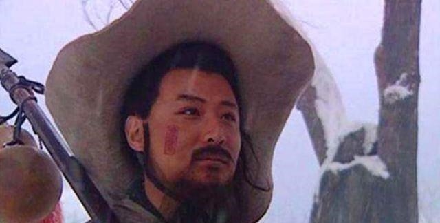 王伦|水浒传害死王伦的主谋,原来并不是吴用林冲,而是城府极深的他