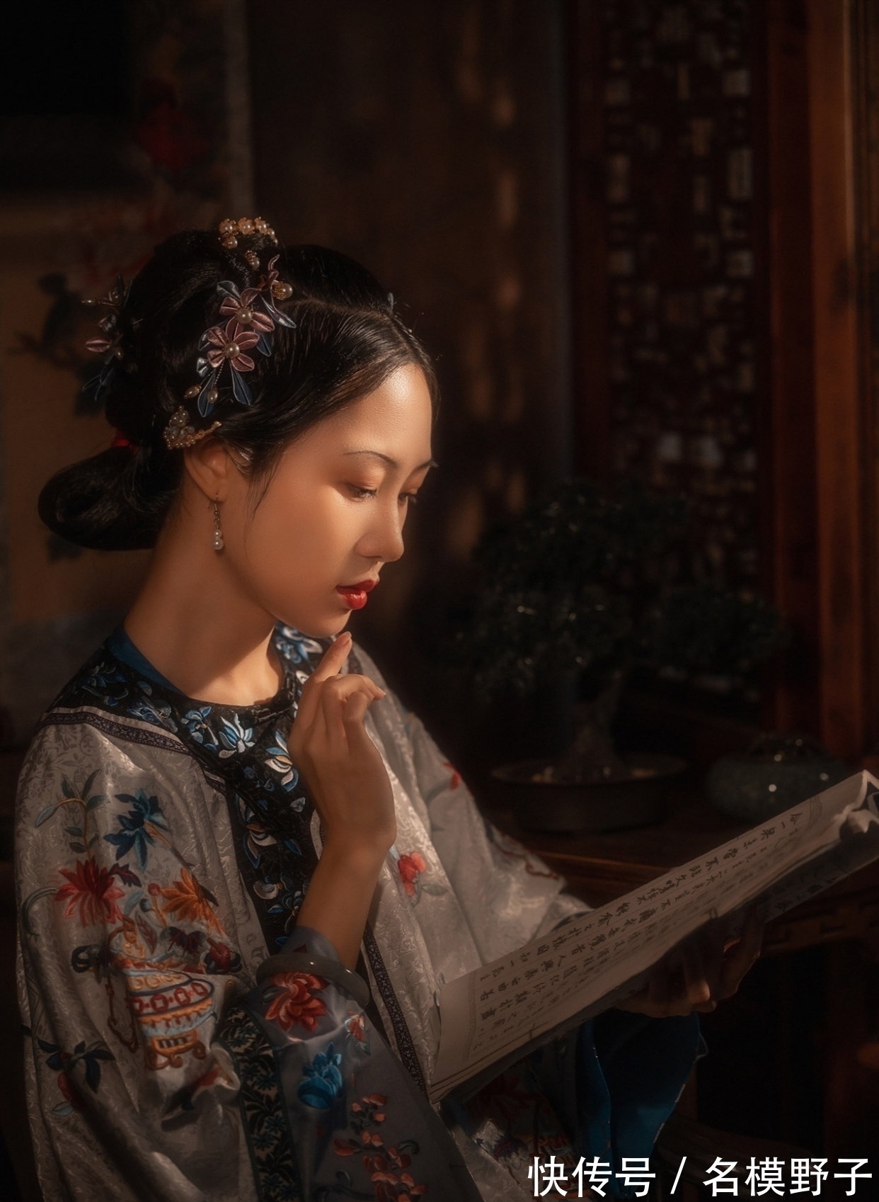 仙游#原创对联·十三副丨桃塞初逢成永诀,芸香不散共仙游