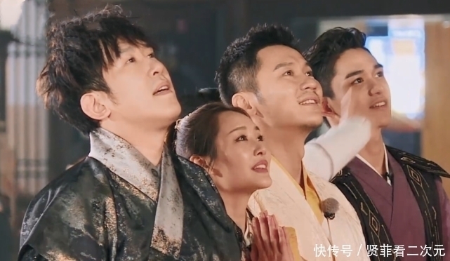 奔跑吧迎来老MC返场，刚来就遭baby针对，还被蔡徐坤抢风头