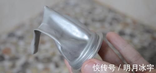 下水道口放一个气球,作用真强大,解决家家户户的一个烦恼,超实用