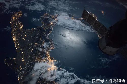 中美卫星爆炸化为碎片,能从地球之外知晓什么