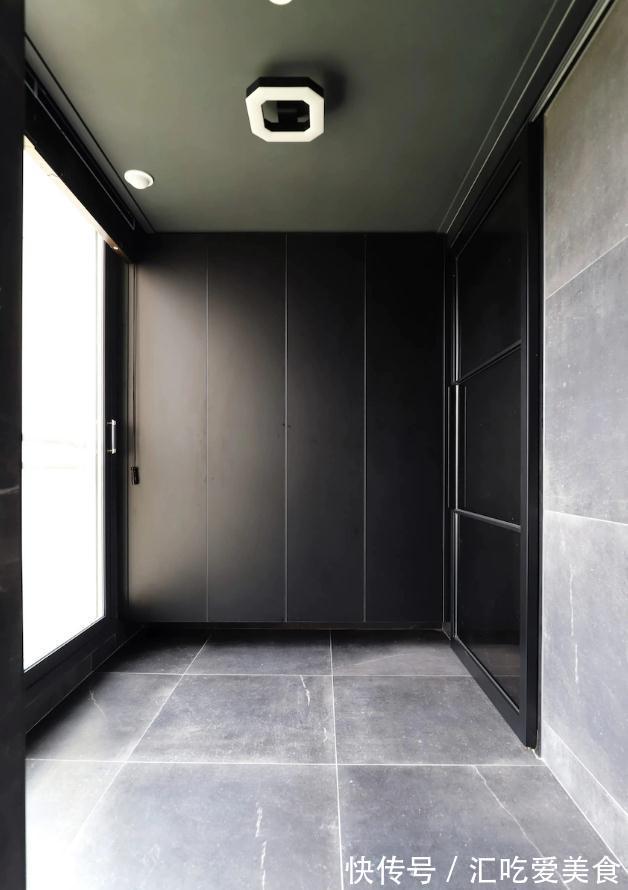 黑色|120㎡现代高级黑,硬装+软装耗资40万,看似单调,实际20年不过时