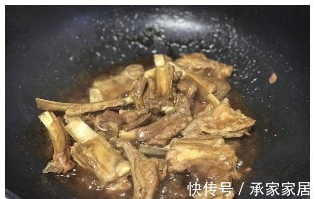 做法|羊排最好吃的做法，妈妈保守好久的秘方，每周回家都要吃一顿！