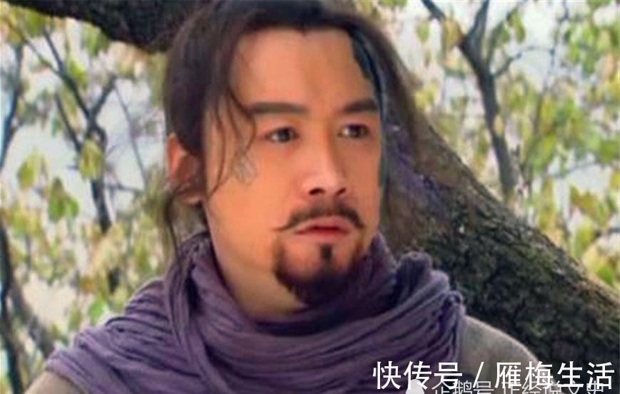 呼延灼!鲁智深步战单挑林冲,谁更厉害,呼延灼发现规律,杨志得出论断