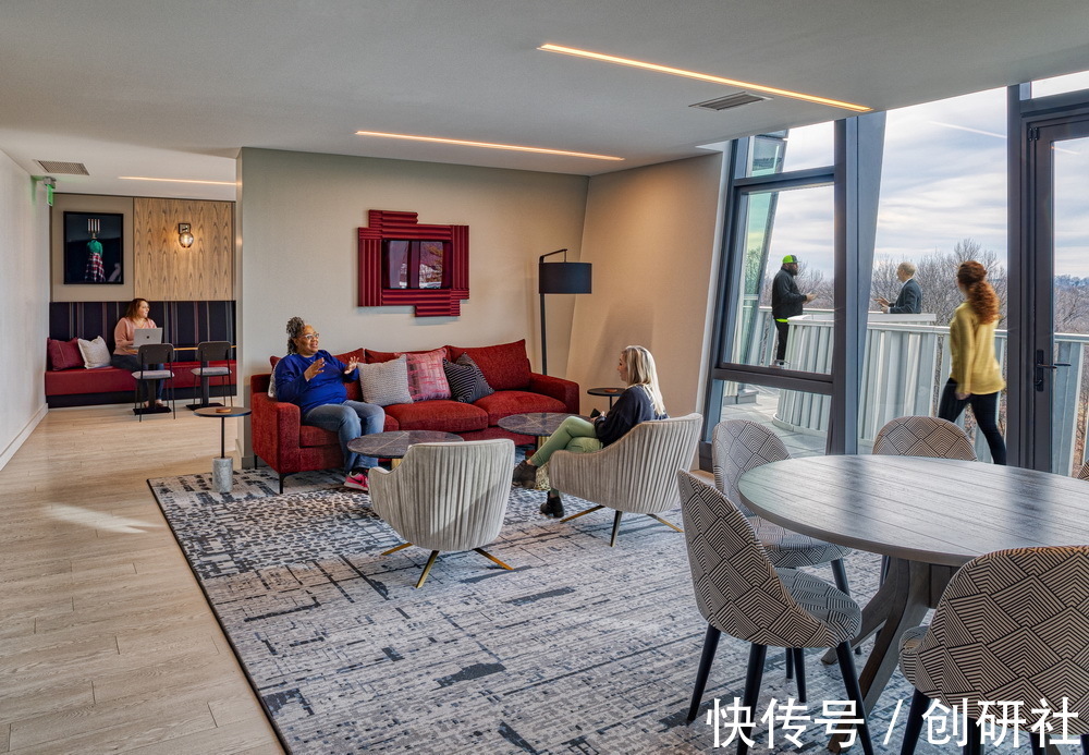 h“海参”公寓楼:国王林荫大道100号/Studio Gang