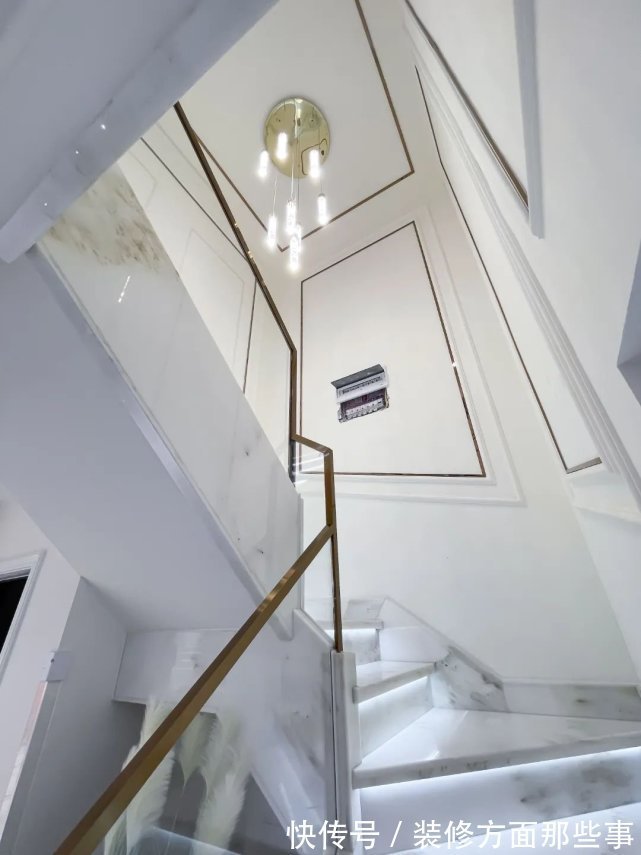 浅色系|148㎡复式轻奢设计,休闲区可以秒变家庭影院