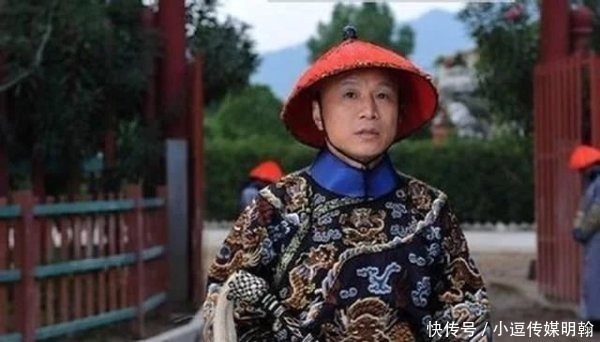 古代的太监手里为何随时要拿一把佛尘？原来是因为这个