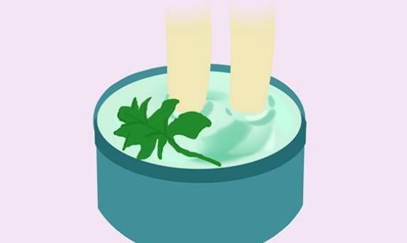 泡脚|无论男女,泡脚时加上艾草,不出1个月,身体会出现5个喜人变化!