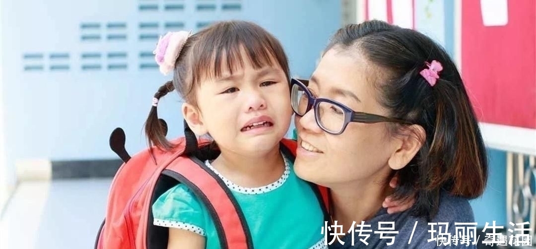 闹情绪|萌娃哭诉妈妈放屁太臭走红网络,不料妈妈这样反应,看完已笑晕