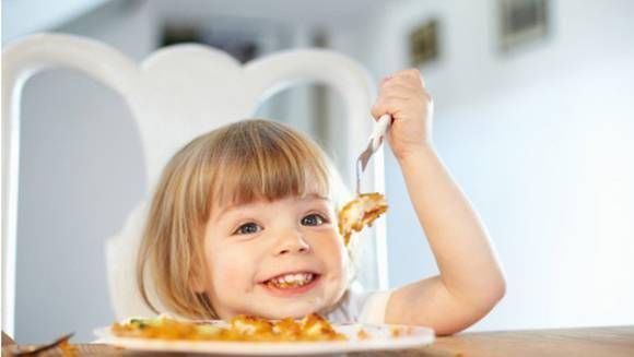 坏习惯|睡前3个坏习惯,会悄悄“夺走”孩子的身高,速查你家娃有没有中