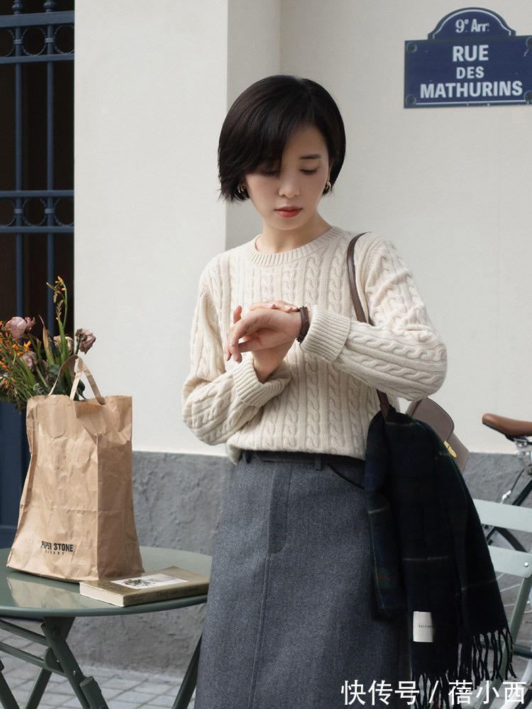 女人味儿|30+的女人穿针织衫有这3款就够了,保暖又省事,优雅感信手拈来