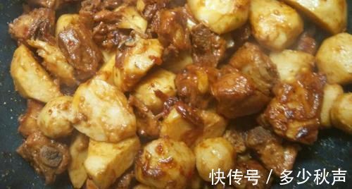 碱性|冬天,女人要多吃这种“碱性食物”,皮肤好,头发乌黑,牙齿健康