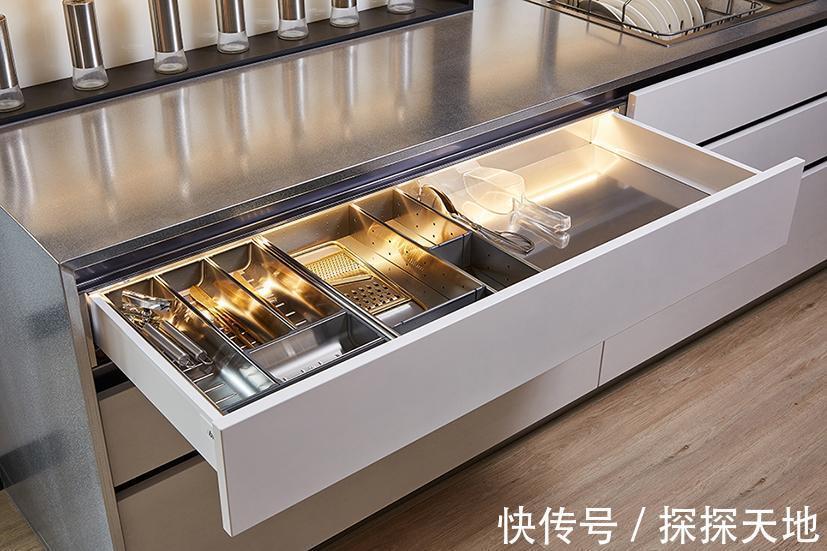 骨头|用力过猛砍个骨头台面就裂缝了,劝大家别用这些材料!