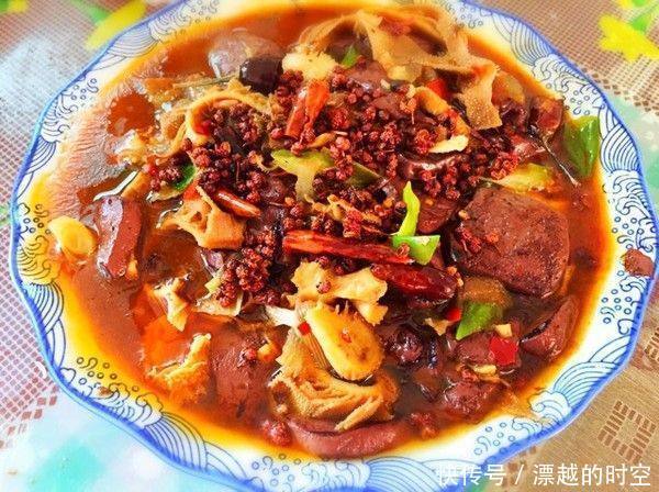  鸭血这样做，麻辣鲜香，爽翻你的味蕾，川渝人超喜欢！